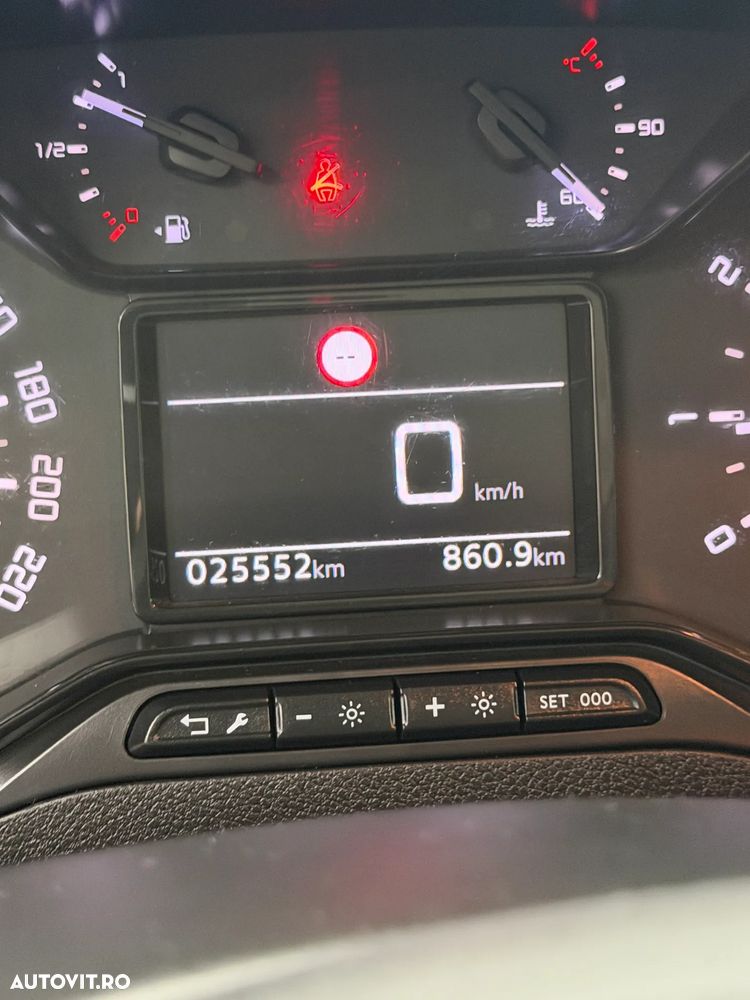 Citroën Berlingo 1.2 PureTech 110 S&S BVM6 Feel - 10