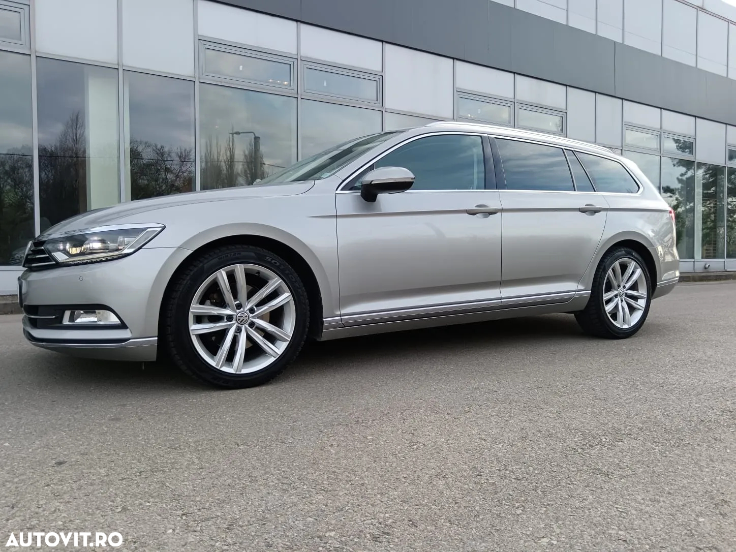 Volkswagen Passat Variant 2.0 TDI DSG Highline - 22