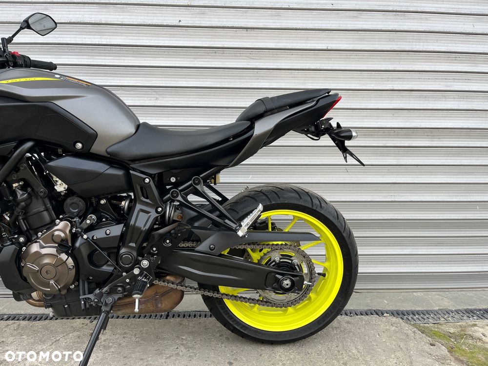 Yamaha MT - 33