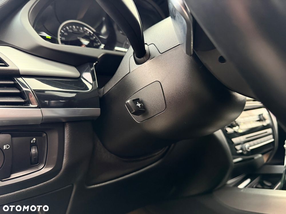 BMW X5 xDrive40d - 27
