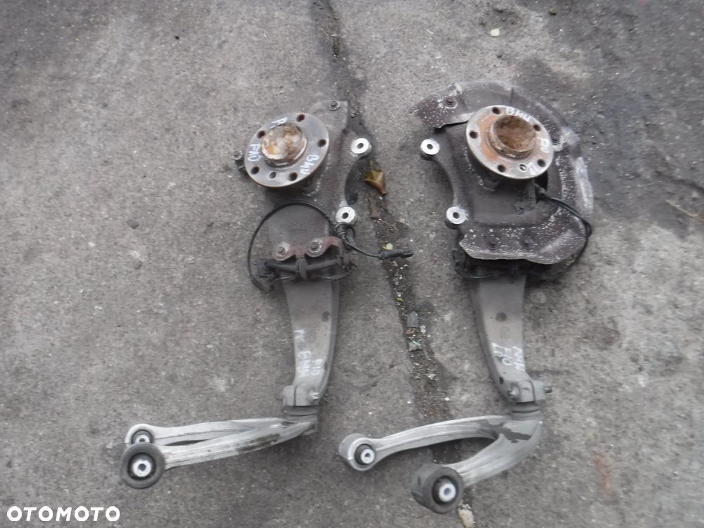 BMW F10 F11  zwrotnica przod 2.0 d lewa prawa - 1