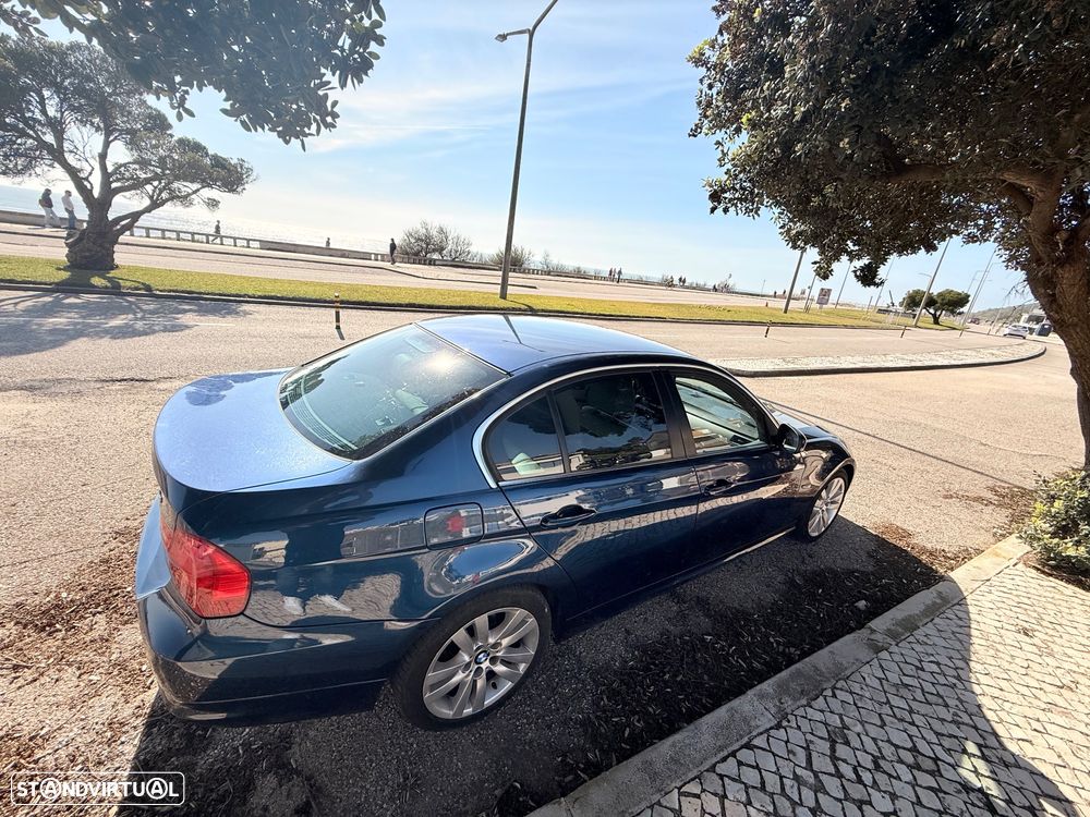 BMW 320 d Line Sport - 29