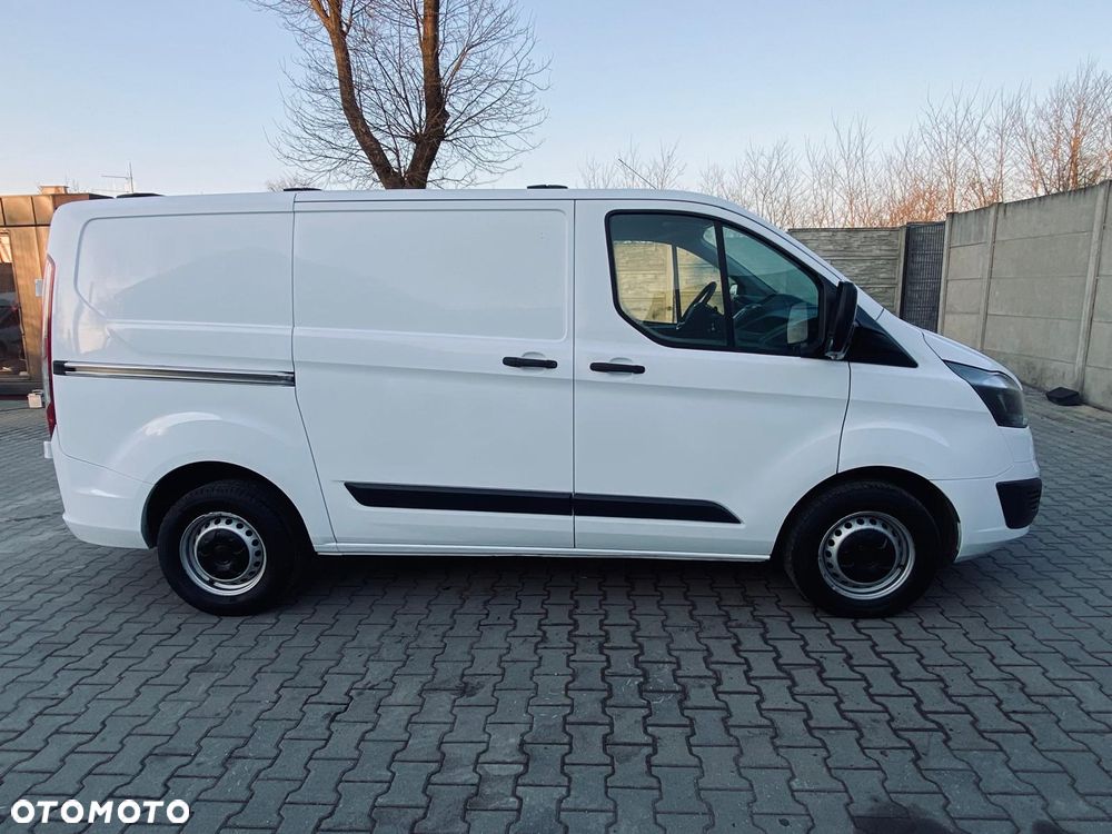 Ford TRANSIT CUSTOM - 4
