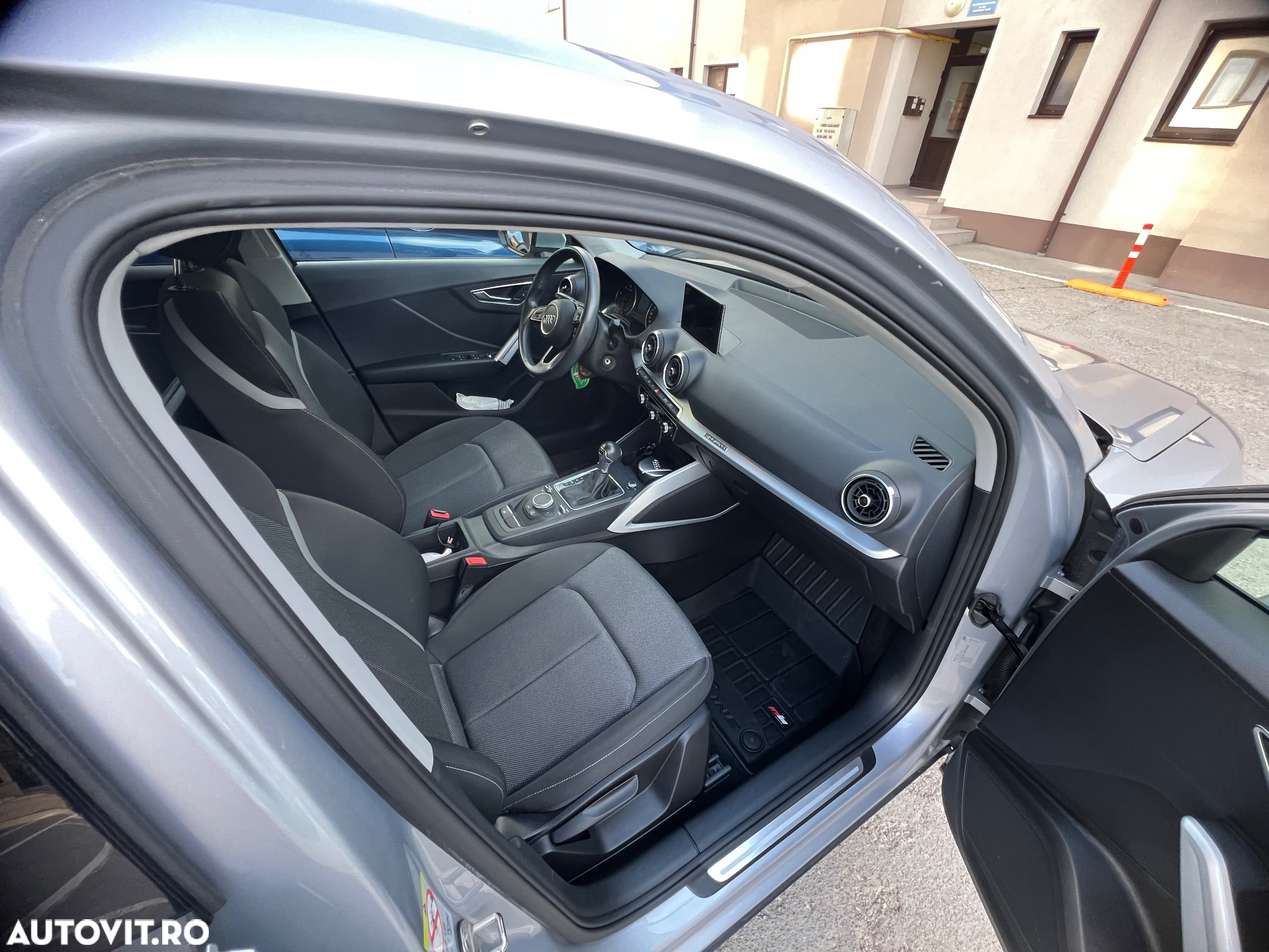 Audi Q2 2.0 TDI quattro S tronic sport - 11