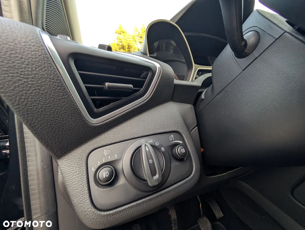 Ford Kuga 2.0 TDCi AWD Edition - 28