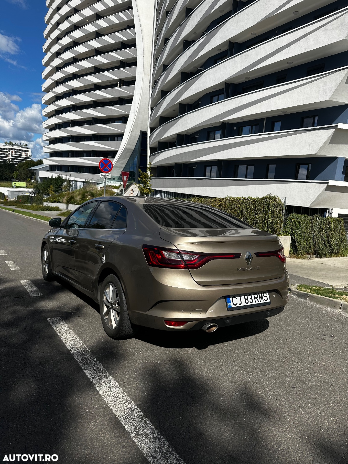Renault Megane TCe Intens - 5