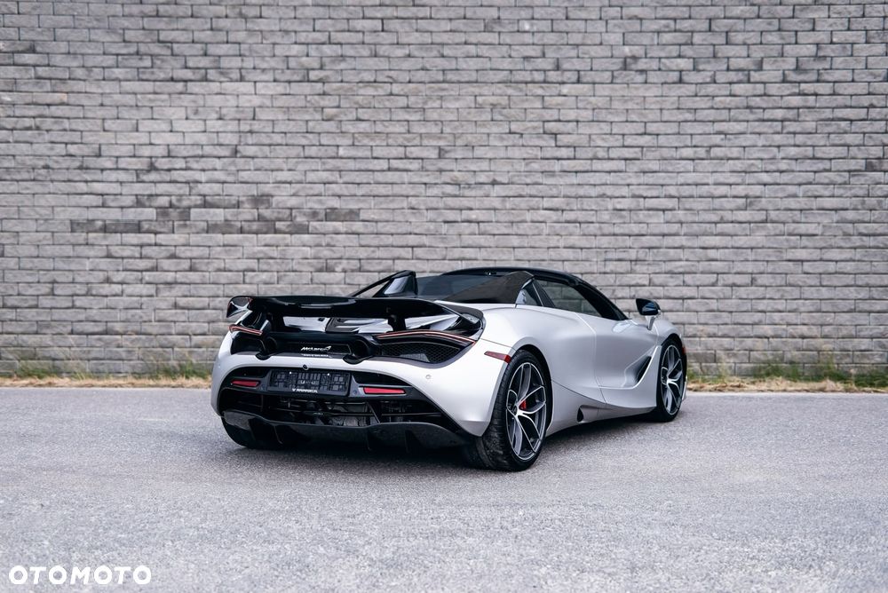 McLaren 720S Spider - 12