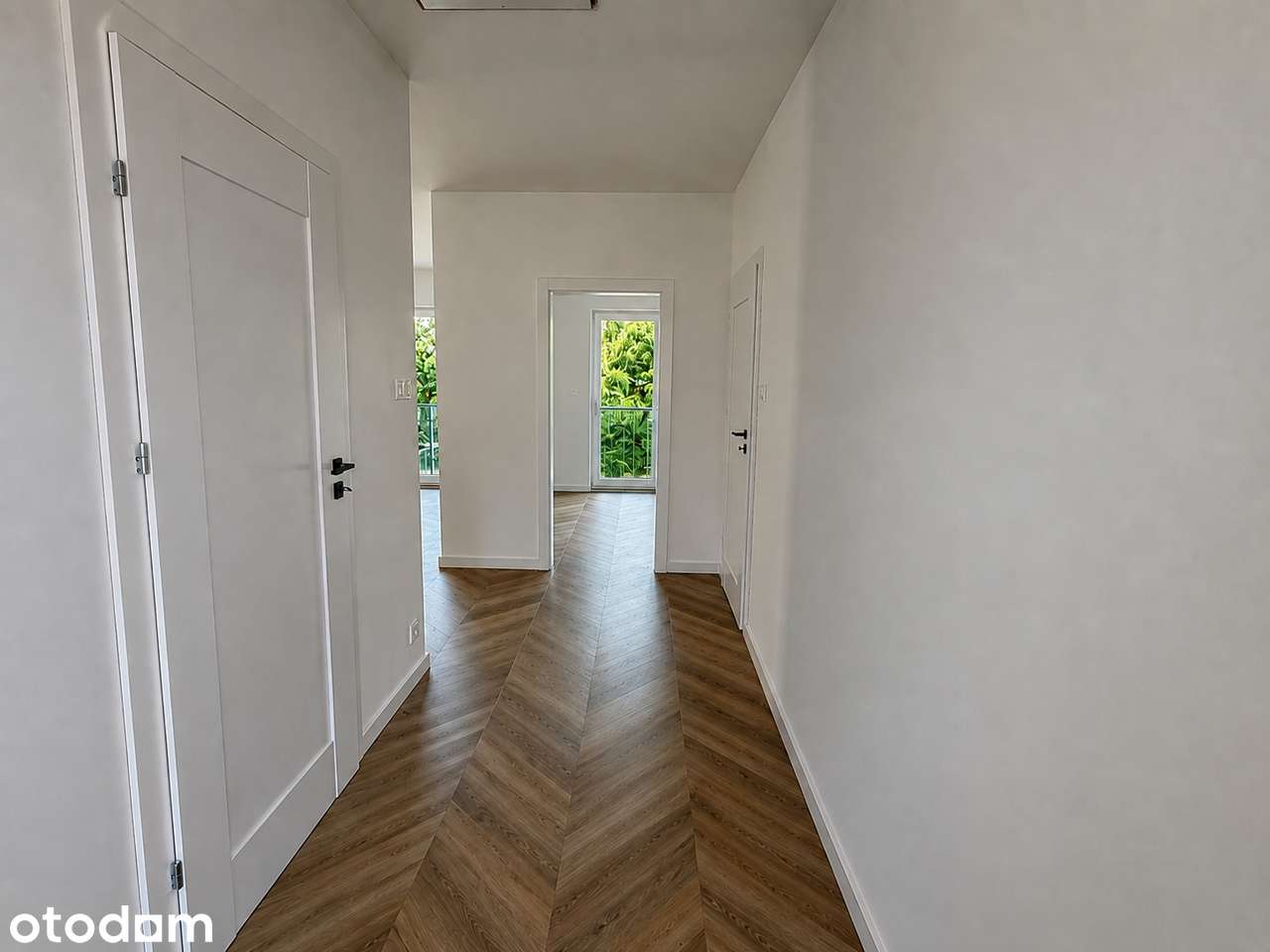 Nowoczesny i gotowy do wprowadzenia apartament -Bełchatów, ul. Królaka - Pełny obrazek: 4/5