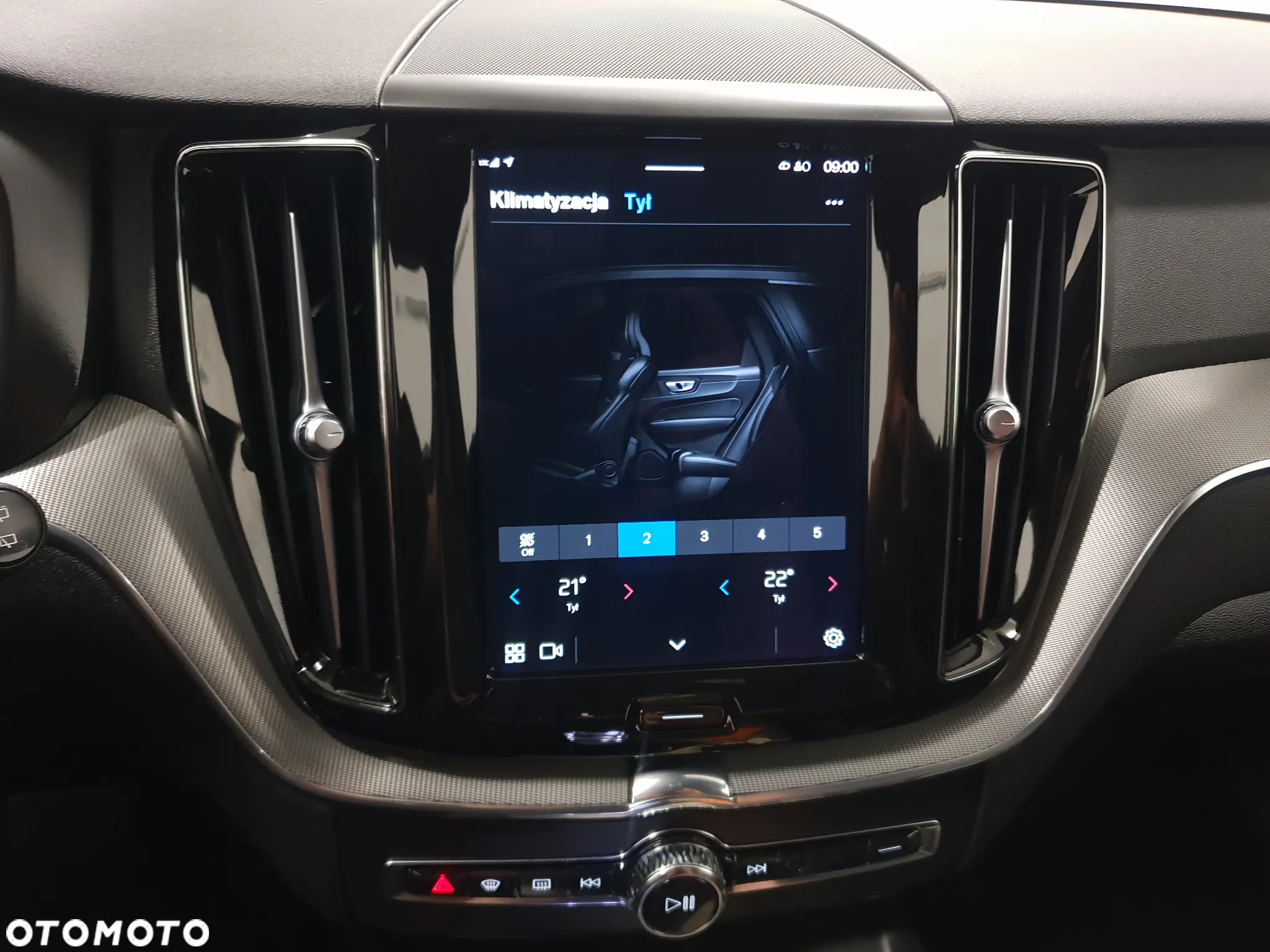 Volvo XC 60 B4 D Geartronic RDesign - 22