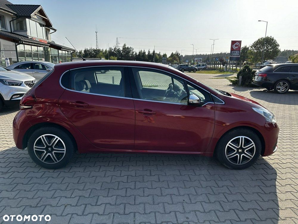 Peugeot 208 1.2 VTi Allure - 9