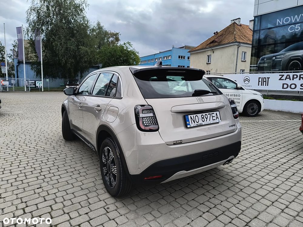 Fiat 600 1.2 Turbo Icon eDCT - 5