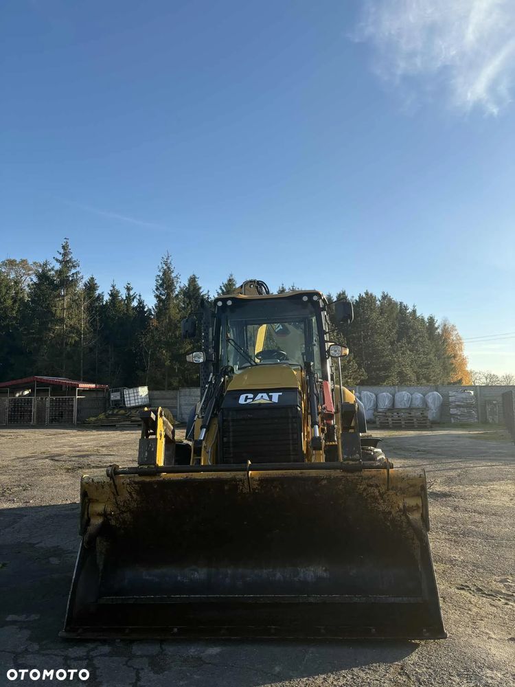 Caterpillar 432F2 - 8