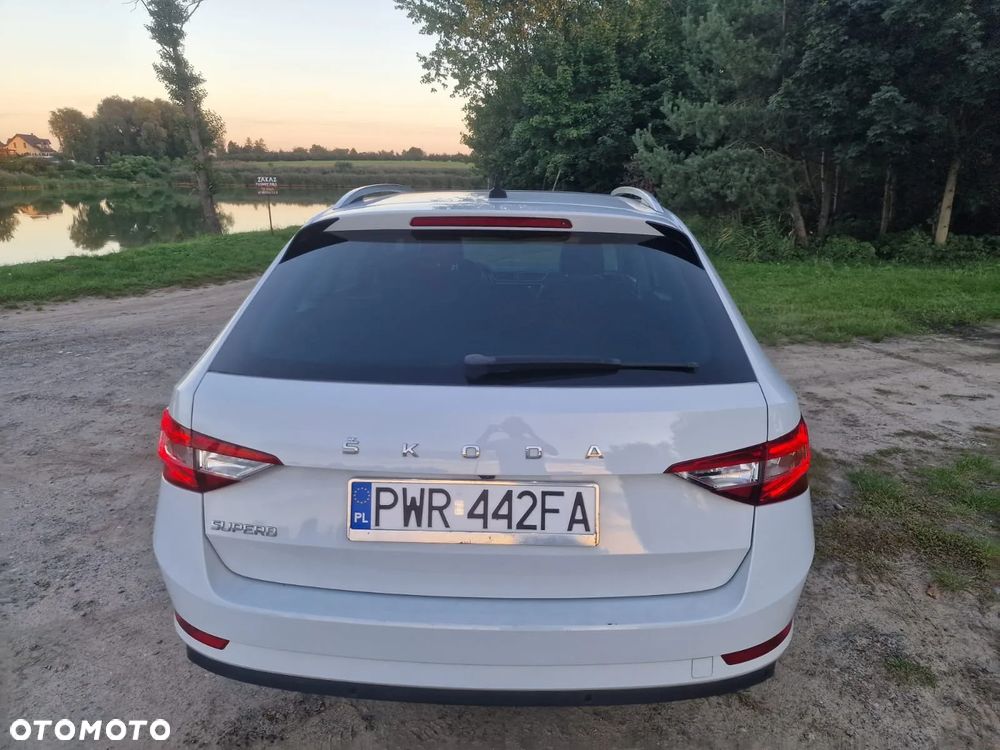 Skoda Superb 1.5 TSI ACT DSG Ambition - 34