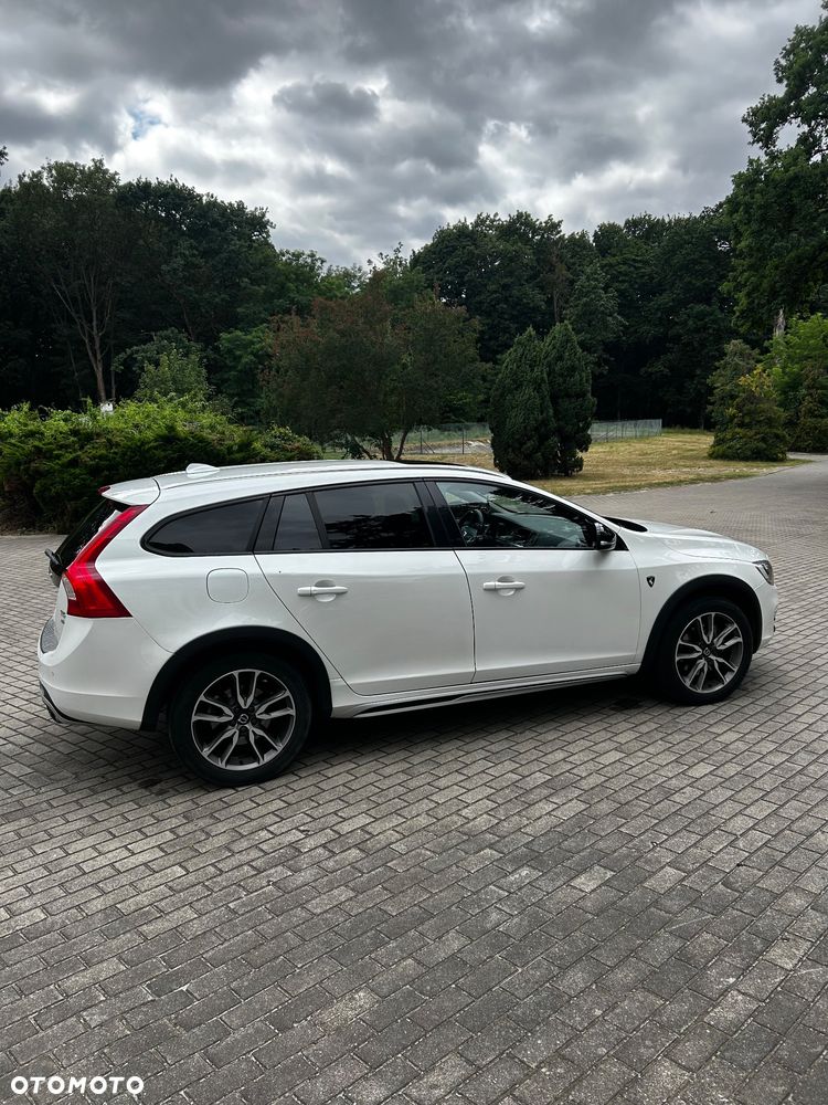 Volvo V60 Cross Country T5 AWD Momentum - 7