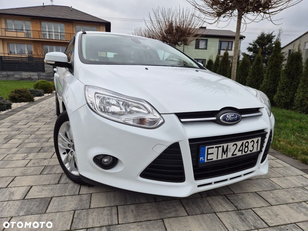 Ford Focus 1.6 TDCi DPF Start-Stopp-System SYNC Edition - 4