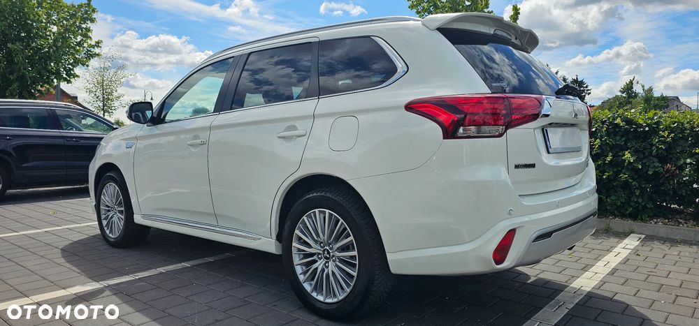 Mitsubishi Outlander Intense + - 3