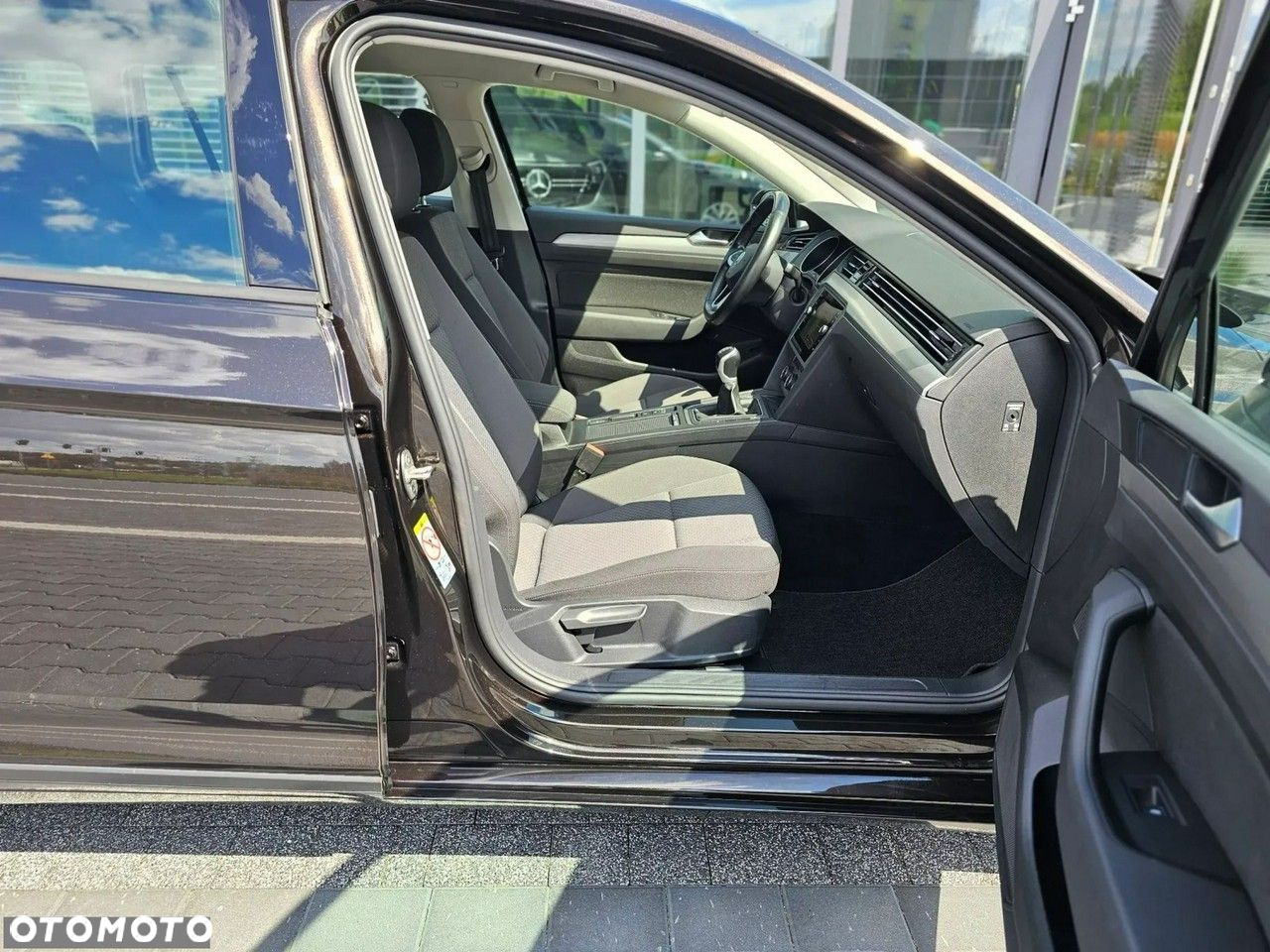 Volkswagen Passat - 35