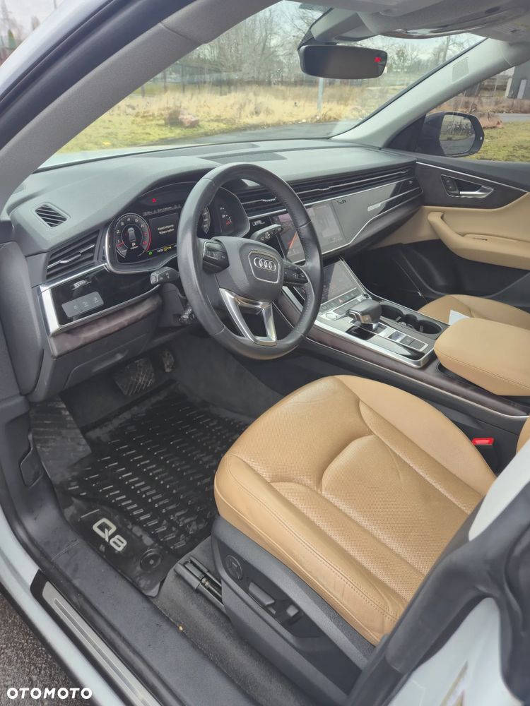 Audi Q8 - 16