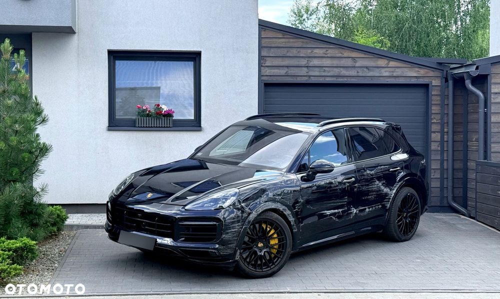 Porsche Cayenne GTS - 6
