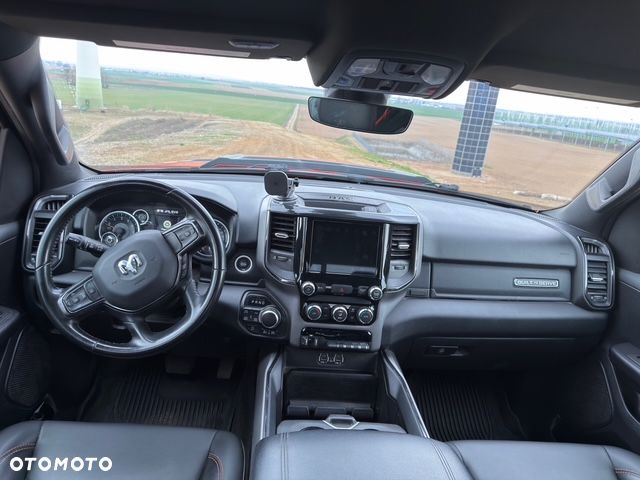 RAM 1500 5.7 Crew Cab Bighorn - 10