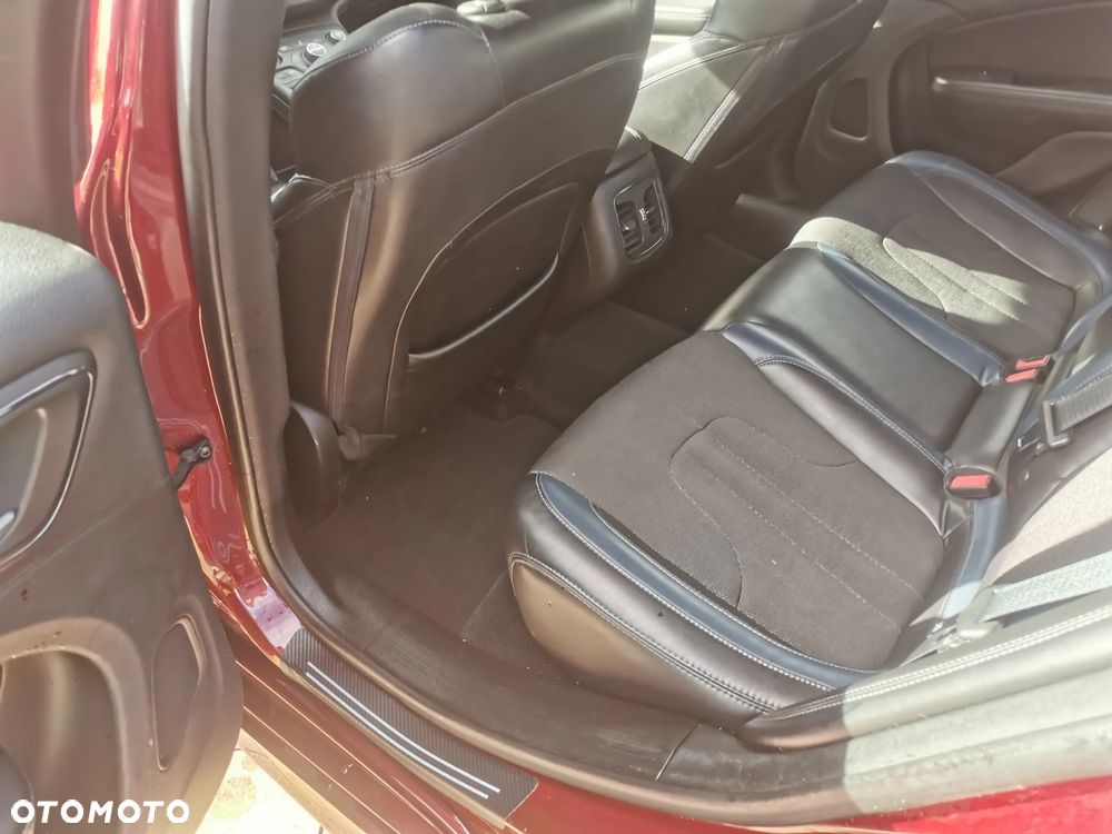 Chrysler 200 - 12