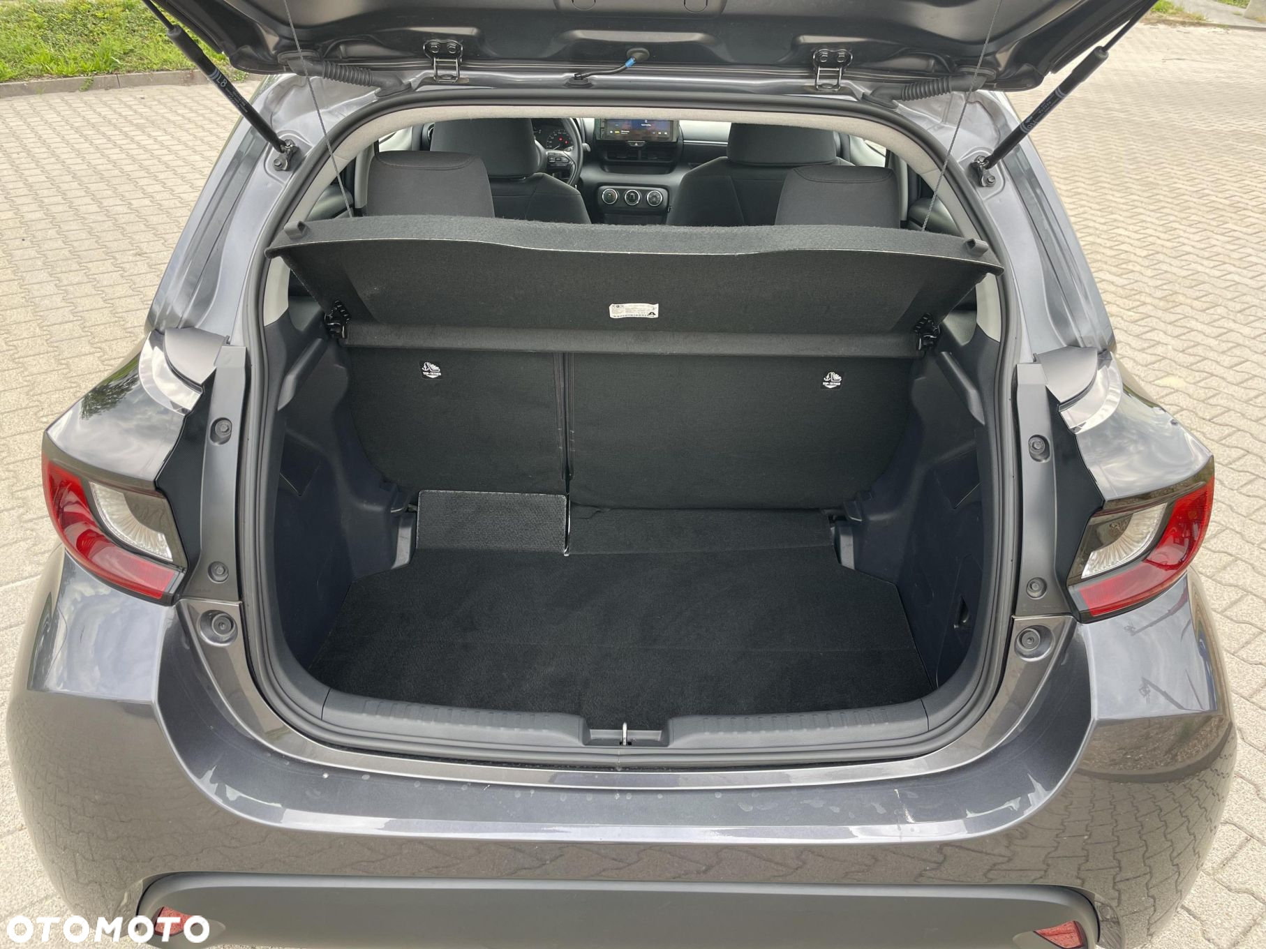 Toyota Yaris 1.5 Comfort - 13