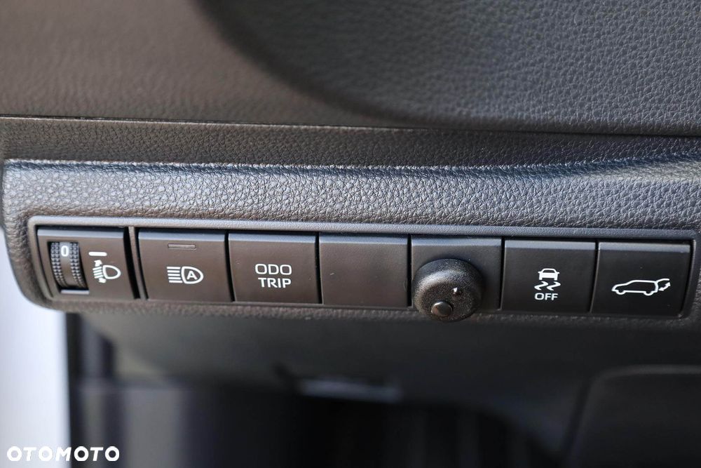 Toyota Corolla 2.0 Hybrid Style - 32