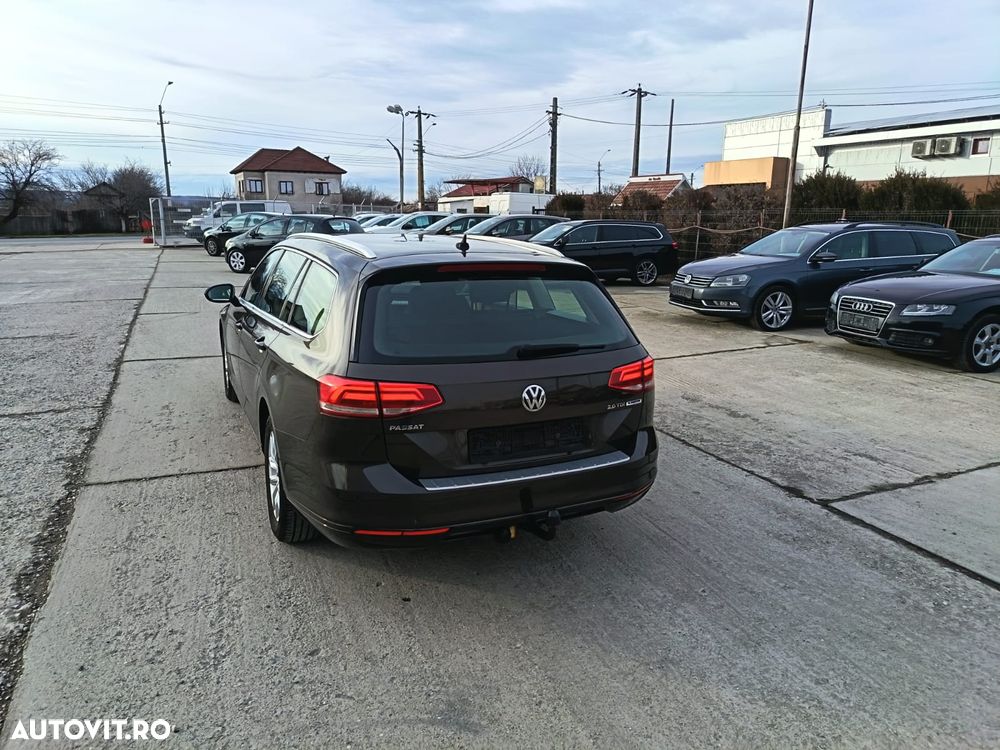 Volkswagen Passat 2.0 TDI DSG (BlueMotion Technology) Comfortline - 19