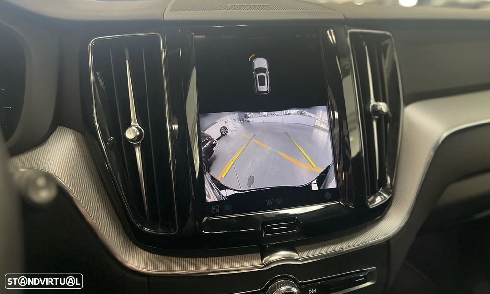 Volvo XC 60 2.0 T6 PHEV Plus Dark AWD - 35