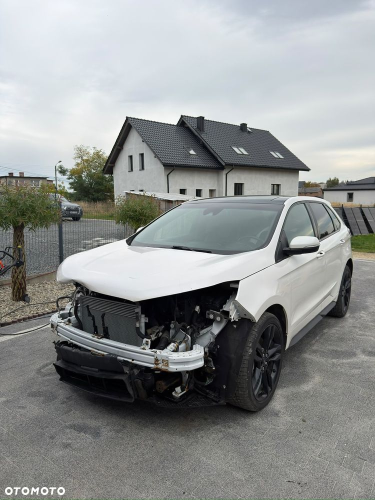 Ford Edge - 3