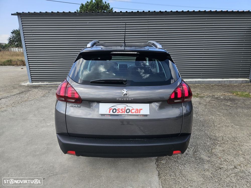 Peugeot 2008 1.2 PureTech Active - 12