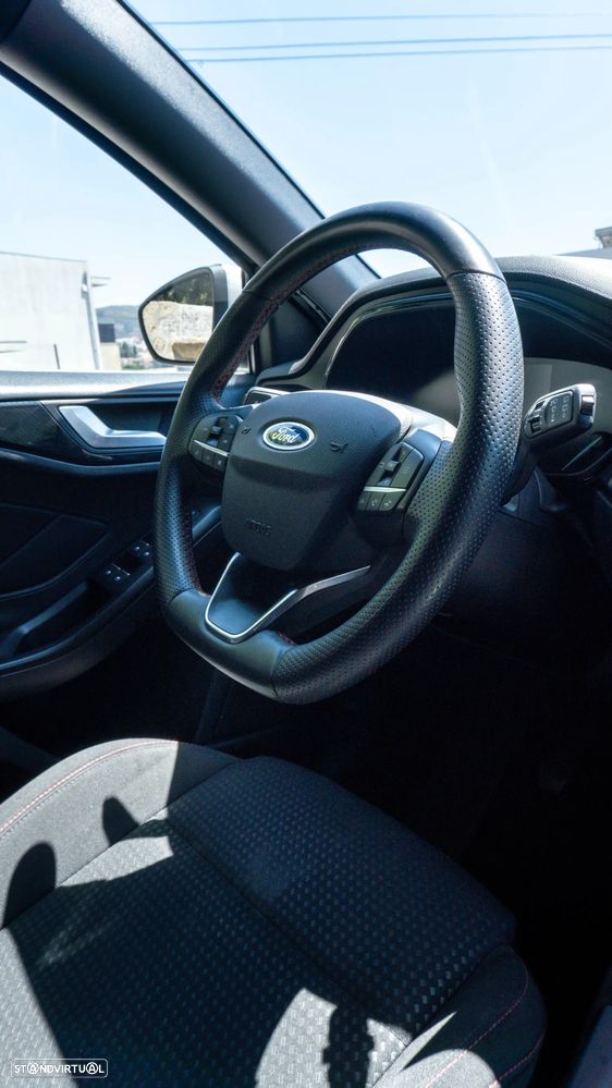 Ford Focus - 8