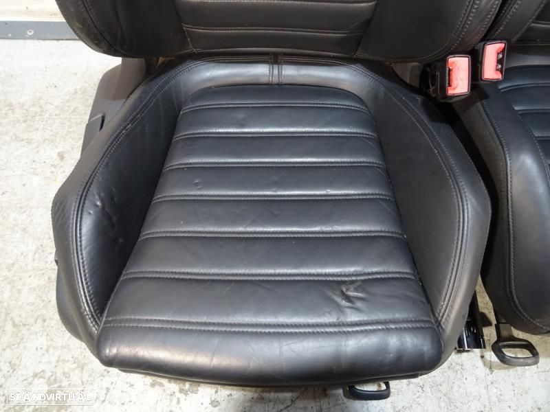 Bancos Frontais Volkswagen Passat B6 me Pele - 3