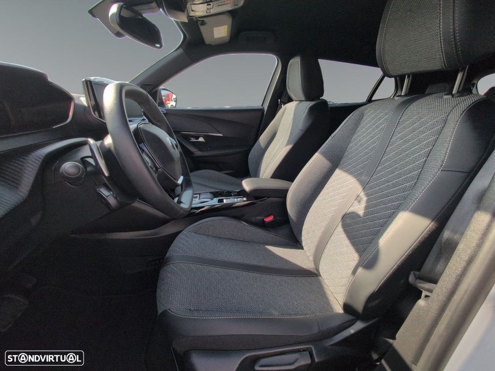 Peugeot 2008 1.2 Hybrid Allure e-DCS6 - 10