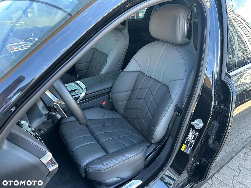BMW Seria 7 750e PHEV xDrive M Sport sport - 10