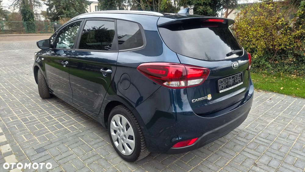 Kia Carens 1.6 GDI Dream Team Edition - 3