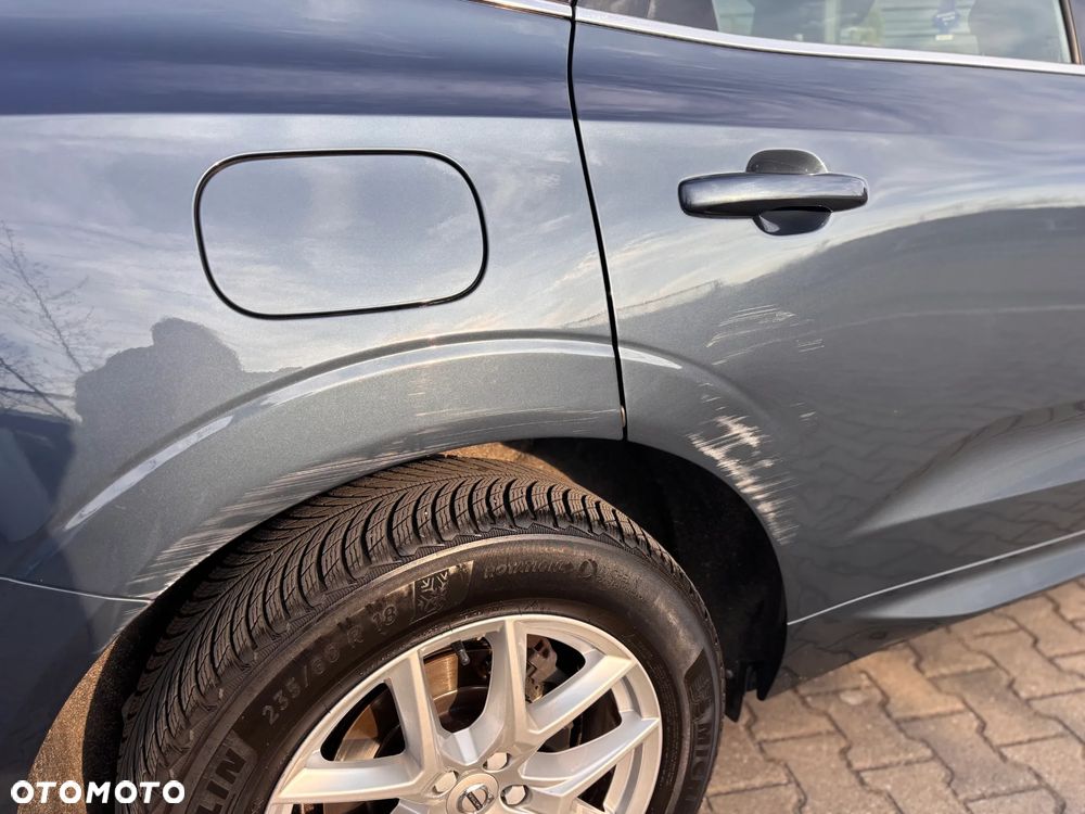 Volvo XC 60 D4 AWD Momentum - 9