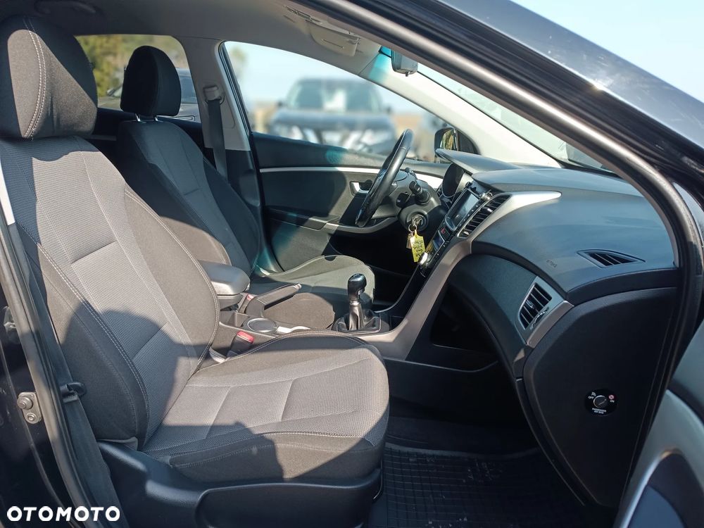 Hyundai i30 1.6 CRDi Premium - 21