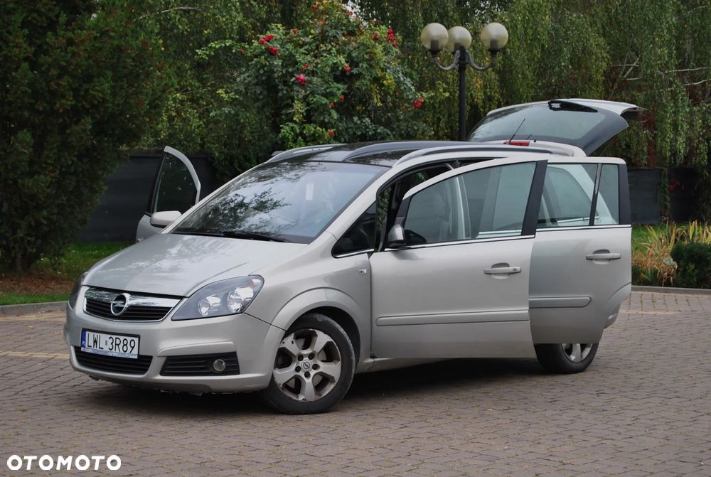 Opel Zafira 1.9 CDTI Cosmo - 18