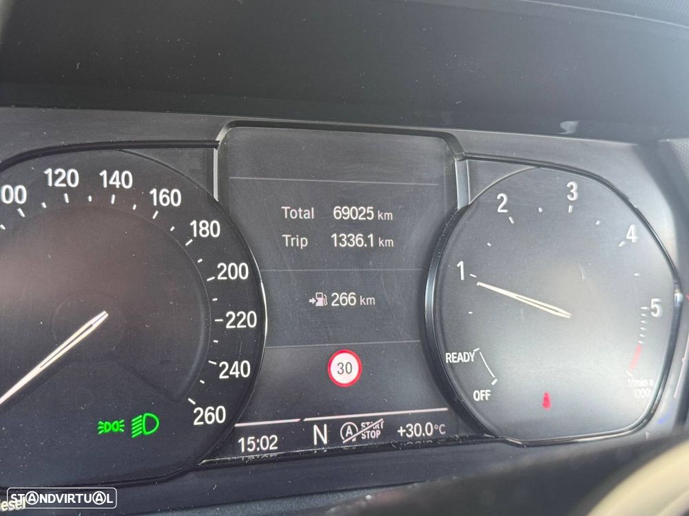 BMW 116 d Pack Desportivo M - 41