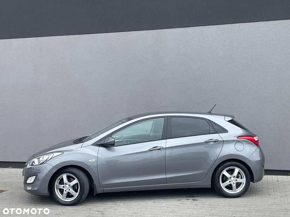 Hyundai i30 i30cw 1.4 UEFA EURO 2012 Edition - 2