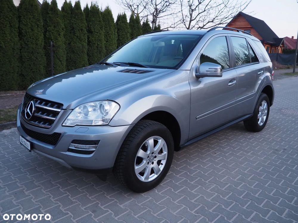 Mercedes-Benz ML - 23