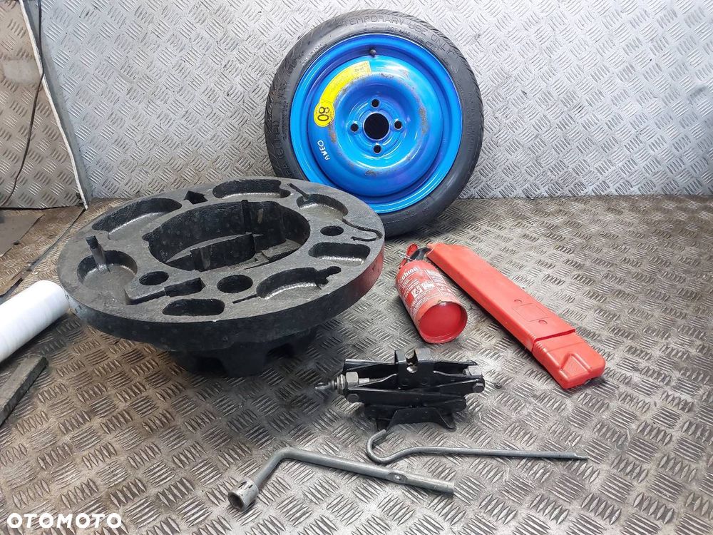 ORGANIZER BAGAŻNIKA DOJAZDÓWKA 4x100 105/70R14 KUMHO CHEVROLET AVEO II - 1