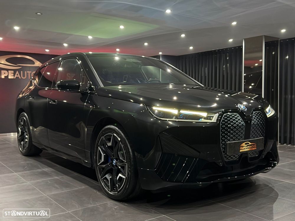 BMW iX xDrive 40 - 8