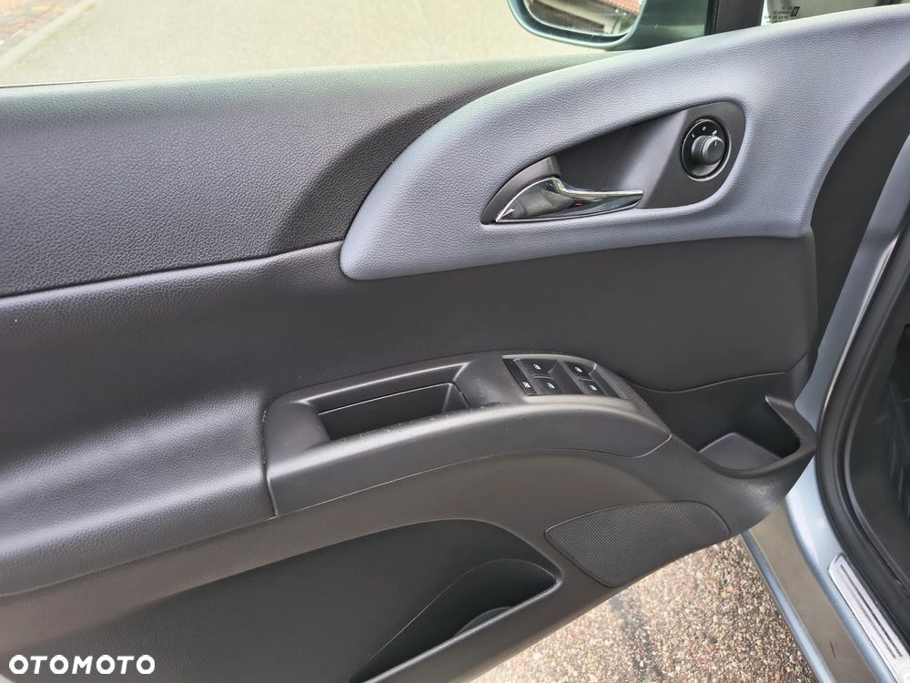 Opel Meriva 1.4 Innovation - 22