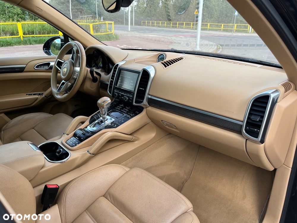 Porsche Cayenne S Tiptronic S - 23