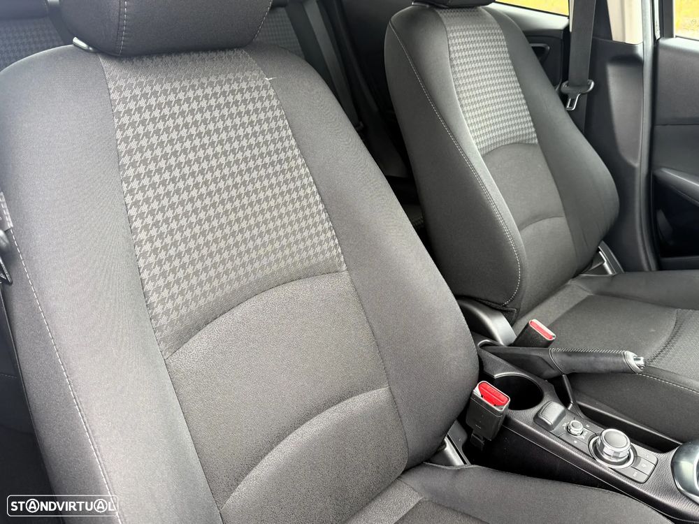 Mazda 2 1.5 Sky.Evolve Navi - 38