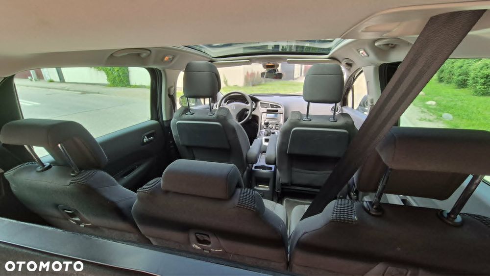 Peugeot 5008 1.6 HDi Active - 16