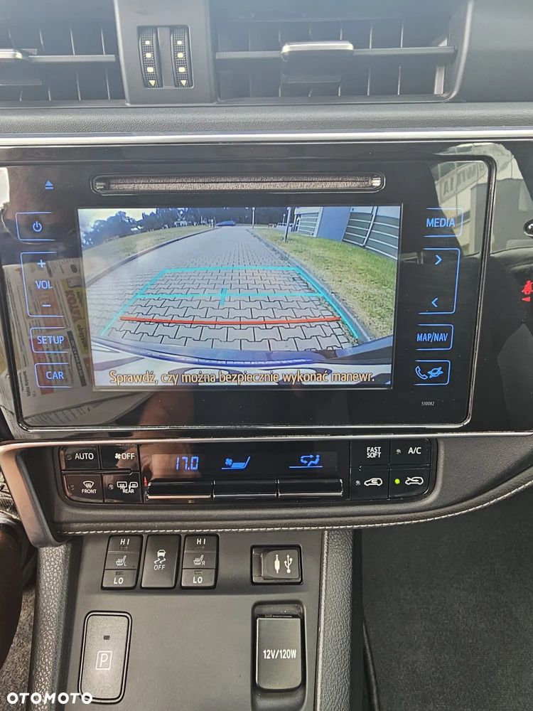 Toyota Auris - 15