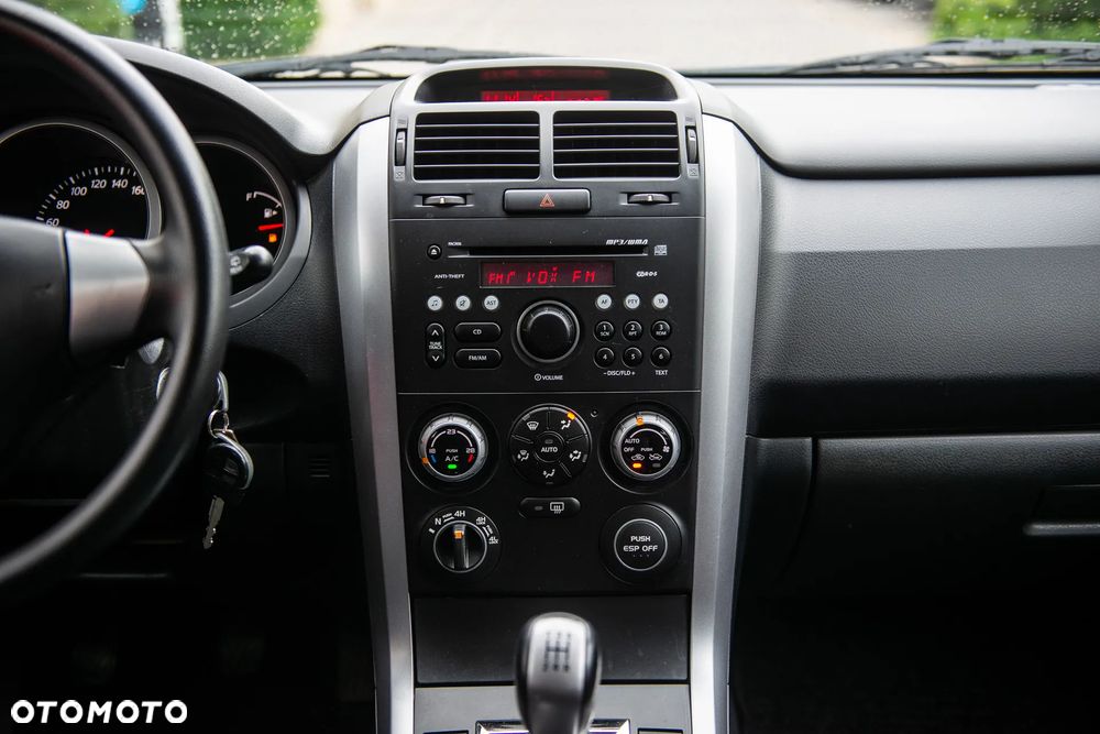 Suzuki Grand Vitara 1.9 DDiS Comfort - 25